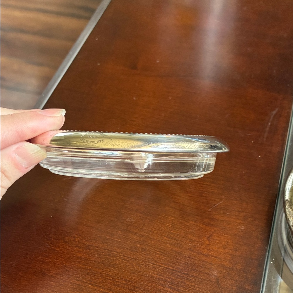 EUC! Vintage! Elegant Silver-plate and Cut Glass Coaster Set. - Picture 7 of 11